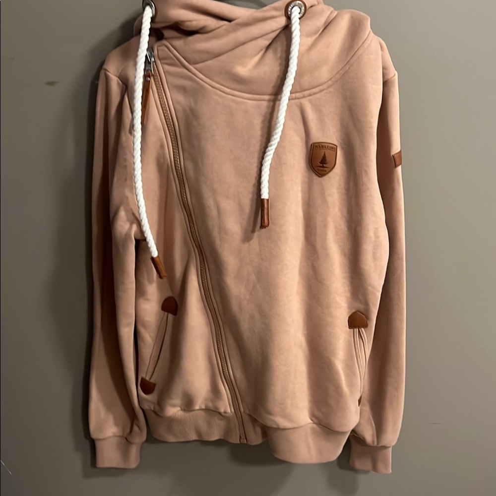 Wanakome Peach Hoodie with White Accents